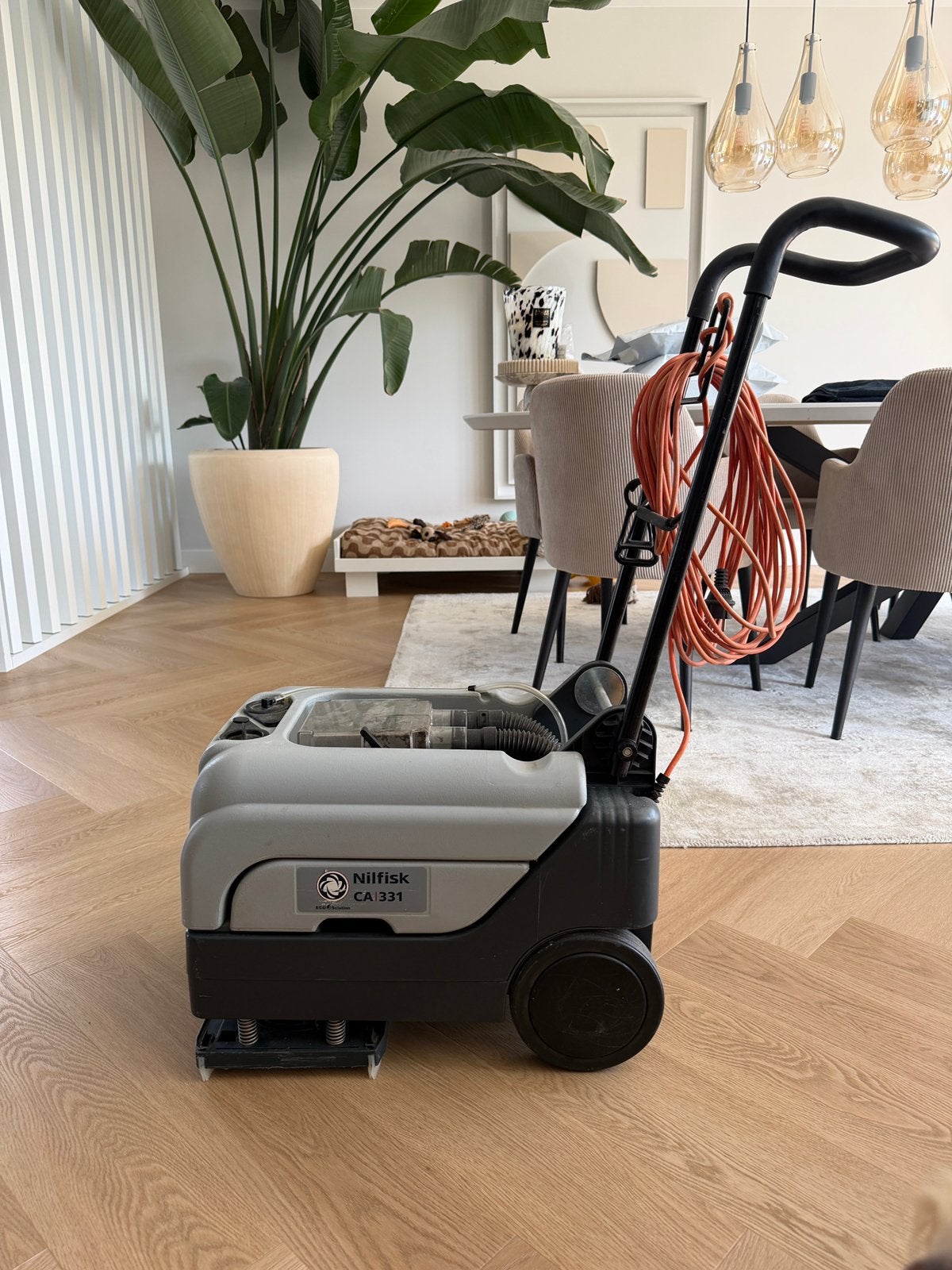 Nilfisk CA1331 Tapijt-vloer reiniger / Extractiemachine, Ophalen, Zo goed als nieuw