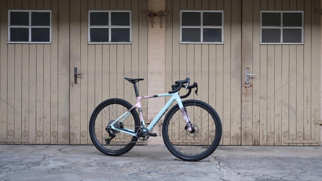 * Scott Addict Gravel 10 L 2026 SRAM FORCE XPLR 13s €5.299,-, 28 inch, Carbon, 10 tot 15 versnellingen, Heren
