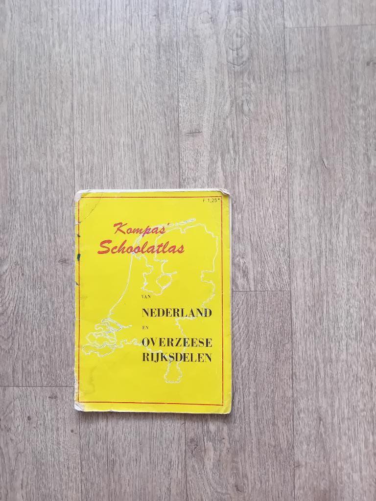 Oude KOMPAS Schoolatlas, Overige atlassen, 1800 tot 2000, Nederland, Ophalen
