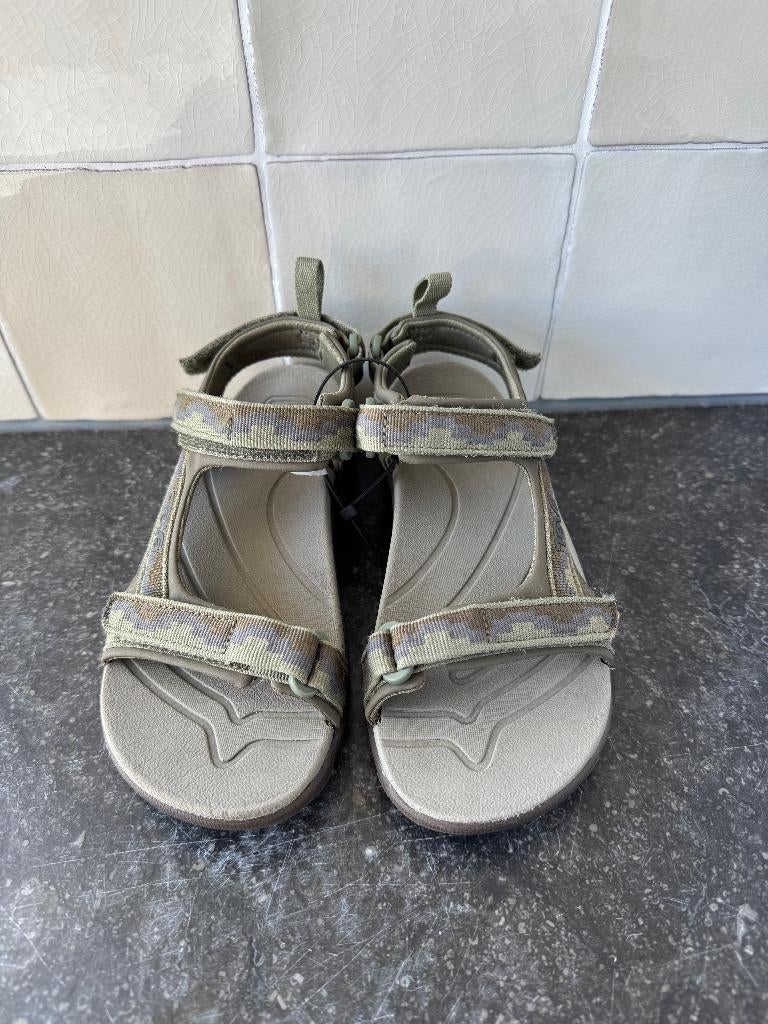 Teva Tanza Sandalen - leger groen maat 33-34, Kinderen en Baby's, Kinderkleding | Schoenen en Sokken, Ophalen, Jongen of Meisje