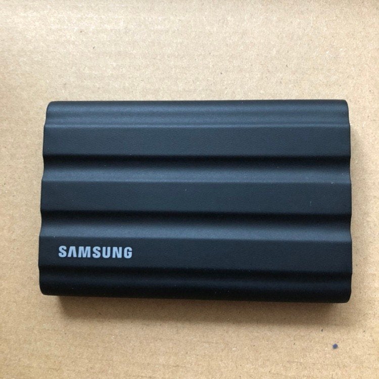 Samsung - T7 Shield Portable SSD - 2TB, Computers en Software, Harde schijven, 2TB, Verzenden, SSD, Zo goed als nieuw