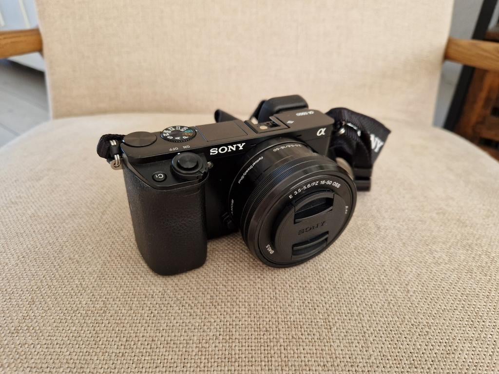 Sony Alpha 6000 incl. 3 lenzen, Compact, Ophalen of Verzenden, Zo goed als nieuw, Sony