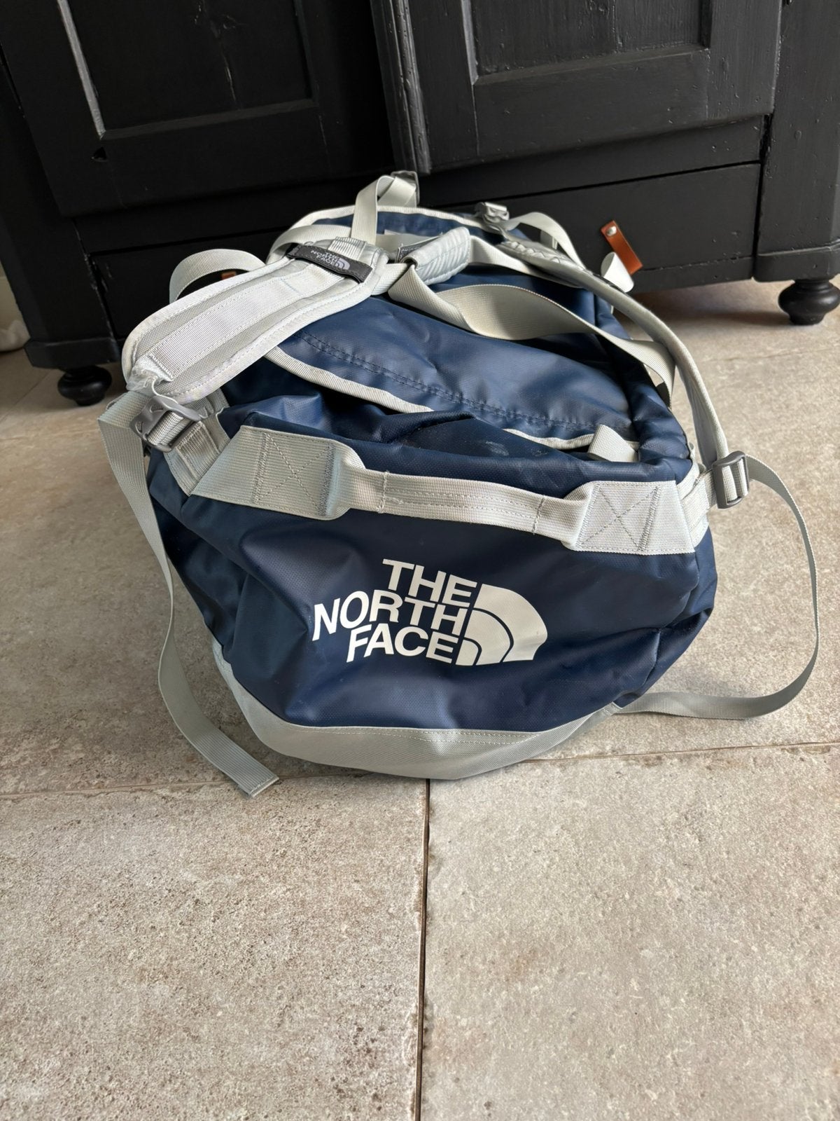 The North Face Base Camp Duffel Bag maat M, Sieraden, Tassen en Uiterlijk, Tassen | Reistassen en Weekendtassen, Zo goed als nieuw