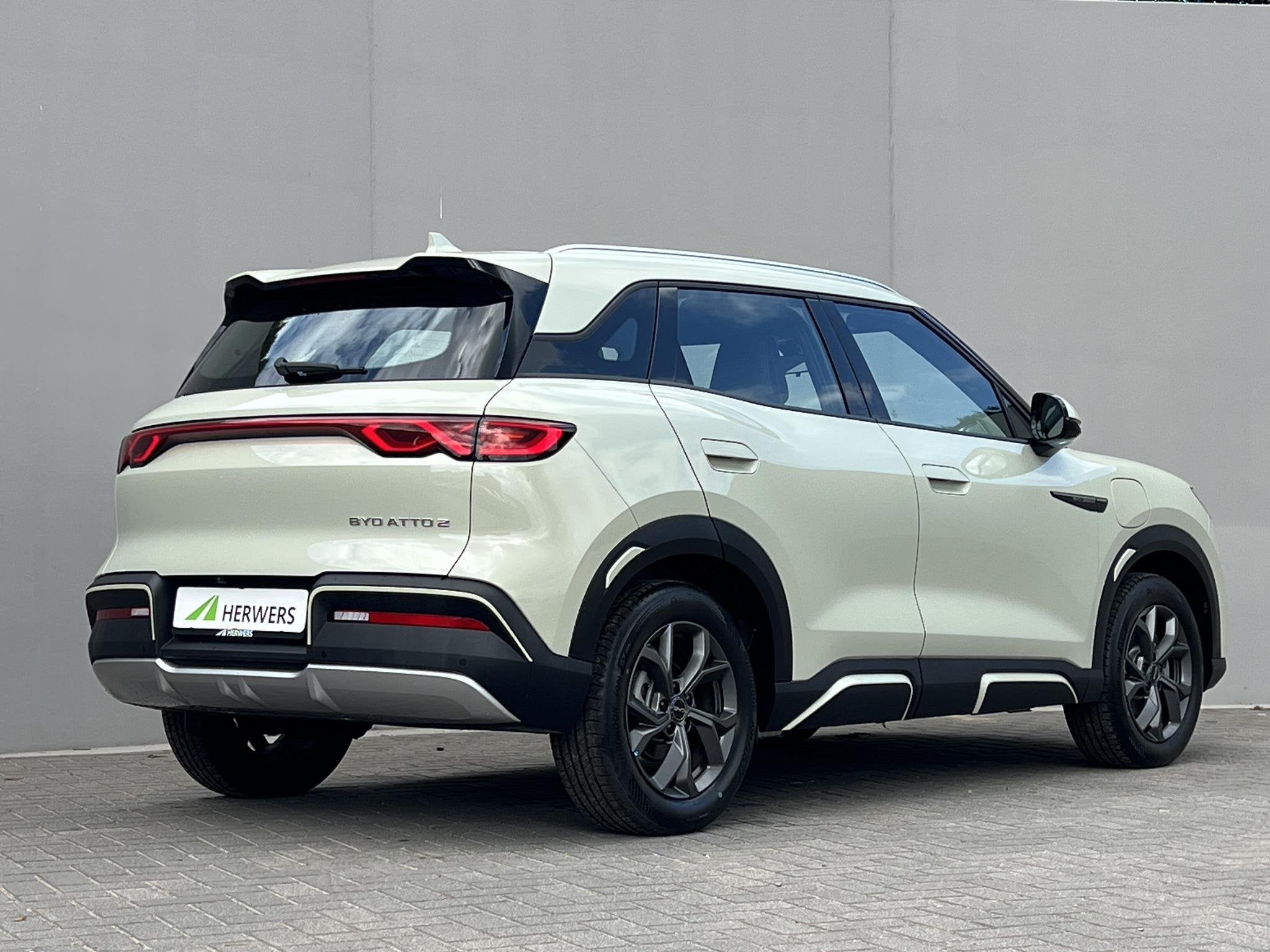 BYD ATTO 2 Boost 45 kWh / Fabrieksgarantie tot 01-2031 / Pan, Auto's, BYD, 45 kWh, Gebruikt, 1545 kg, Atto 2