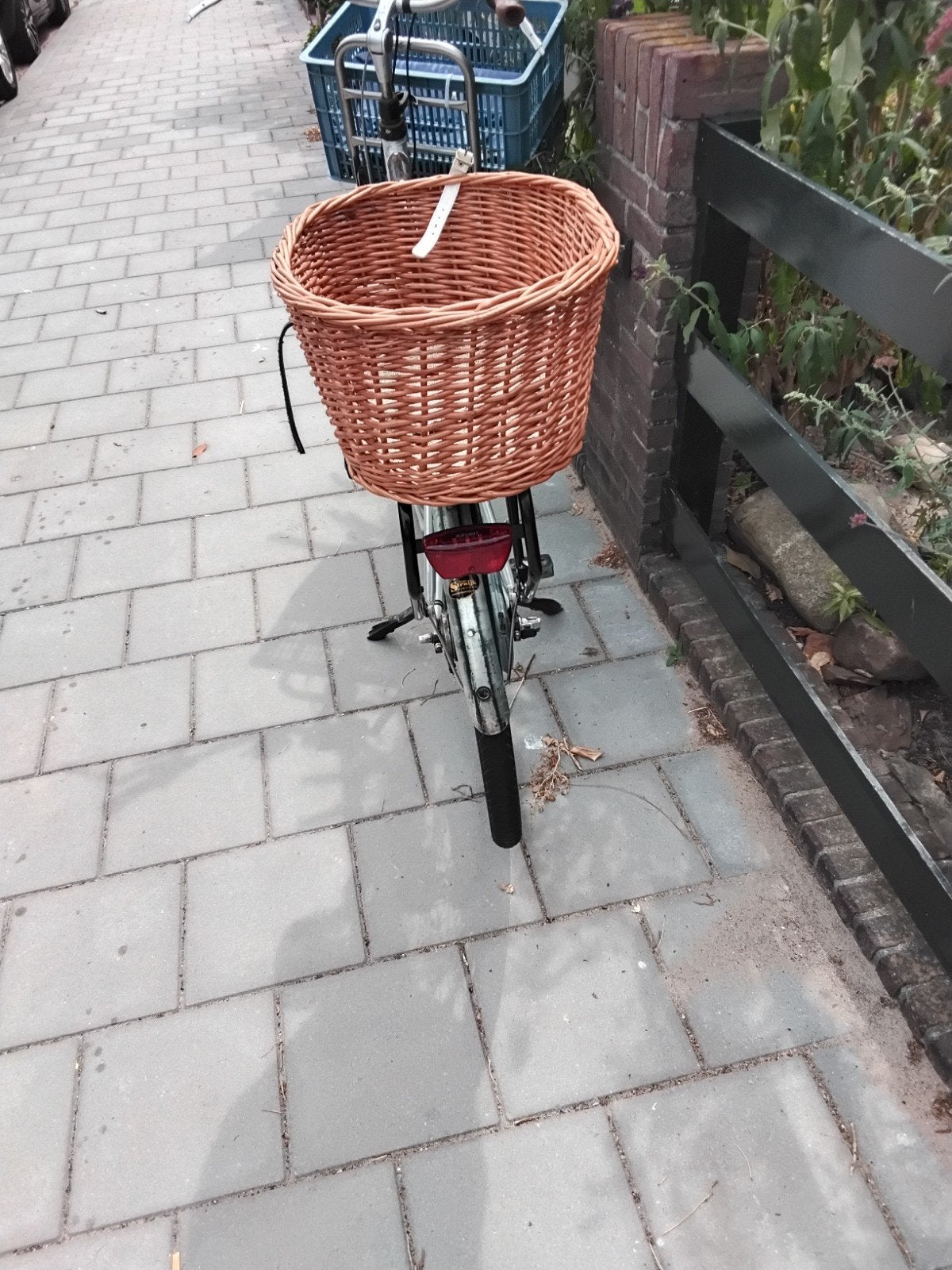Rotan fietsmand met rek voor huisdier, Fietsen en Brommers, Fietsaccessoires | Fietsmanden, Ophalen of Verzenden, Gebruikt, Fietsmand
