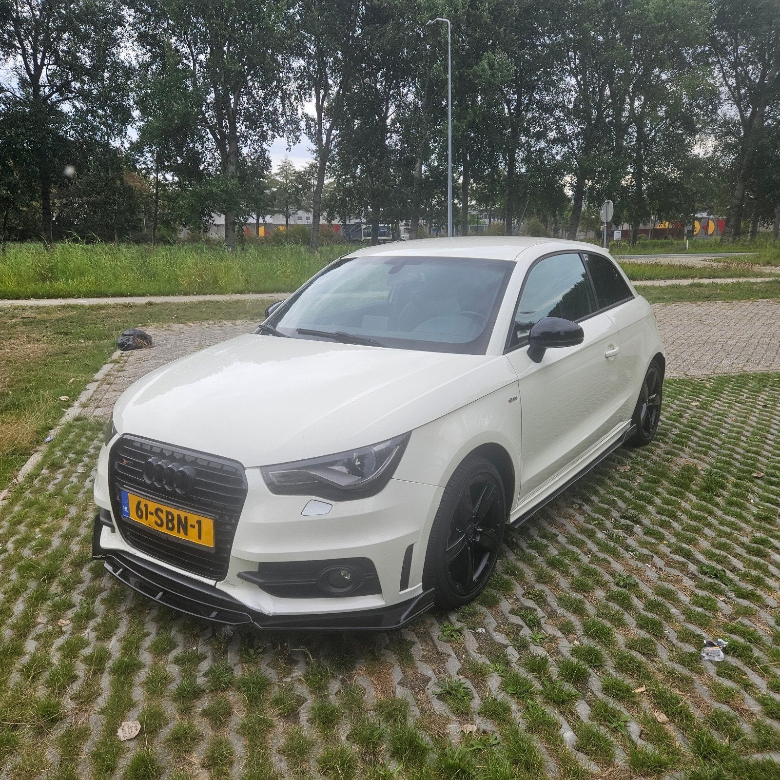 Audi A1 S-Line | Origineel S-Line, A1, Zwart, Leder en Stof, Wit