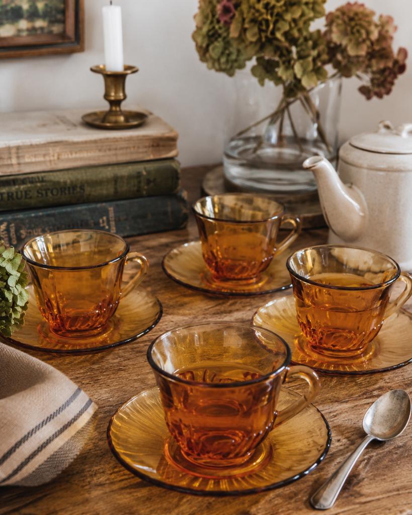4 Vintage amberkleurige theekopjes met schotels (NIEUW!), Ophalen of Verzenden