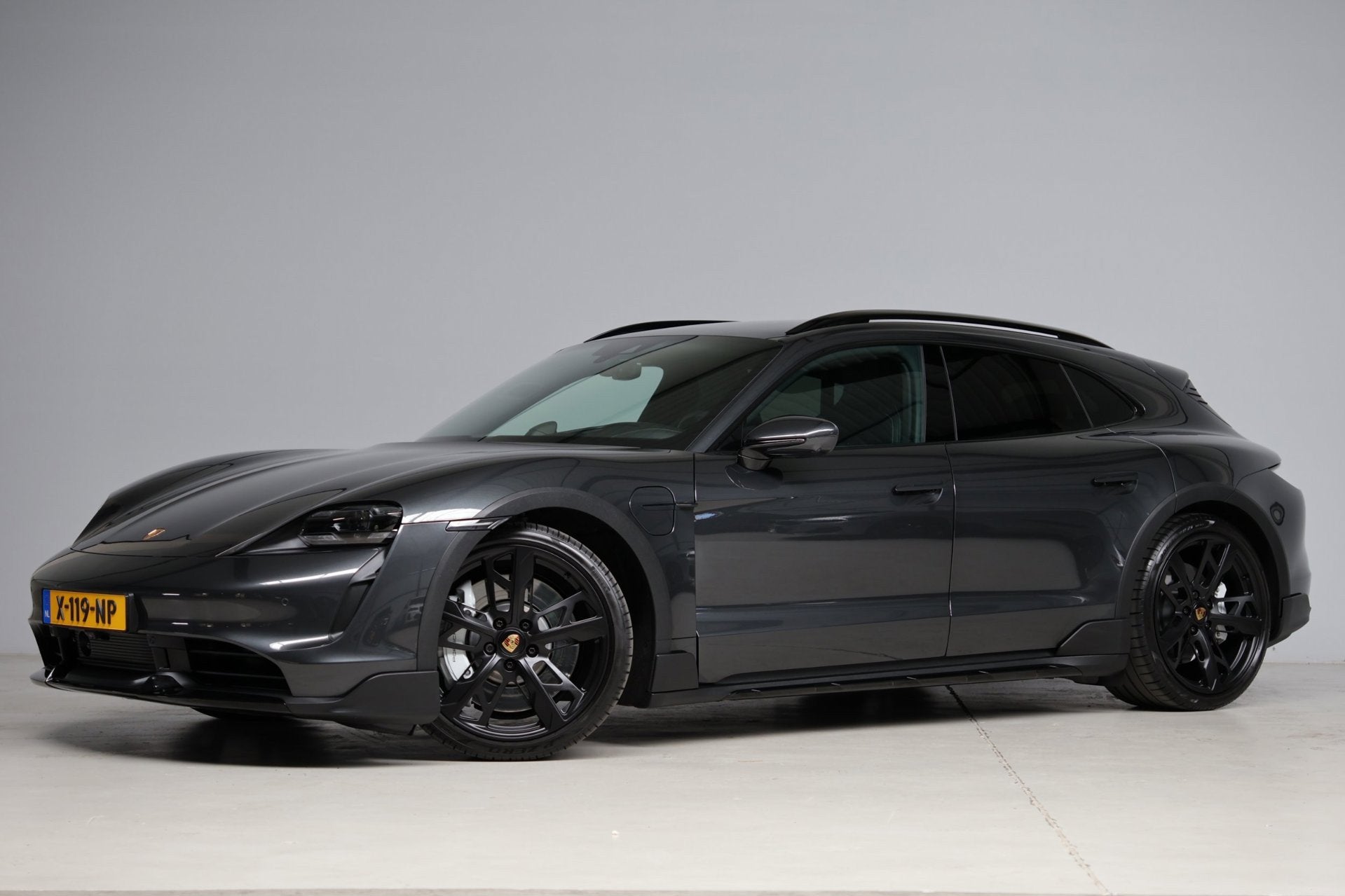 Porsche Taycan Cross Turismo Turbo 93 kWh | burmester | acht, Auto's, Automaat, Dealer onderhouden, Gebruikt, 395 km