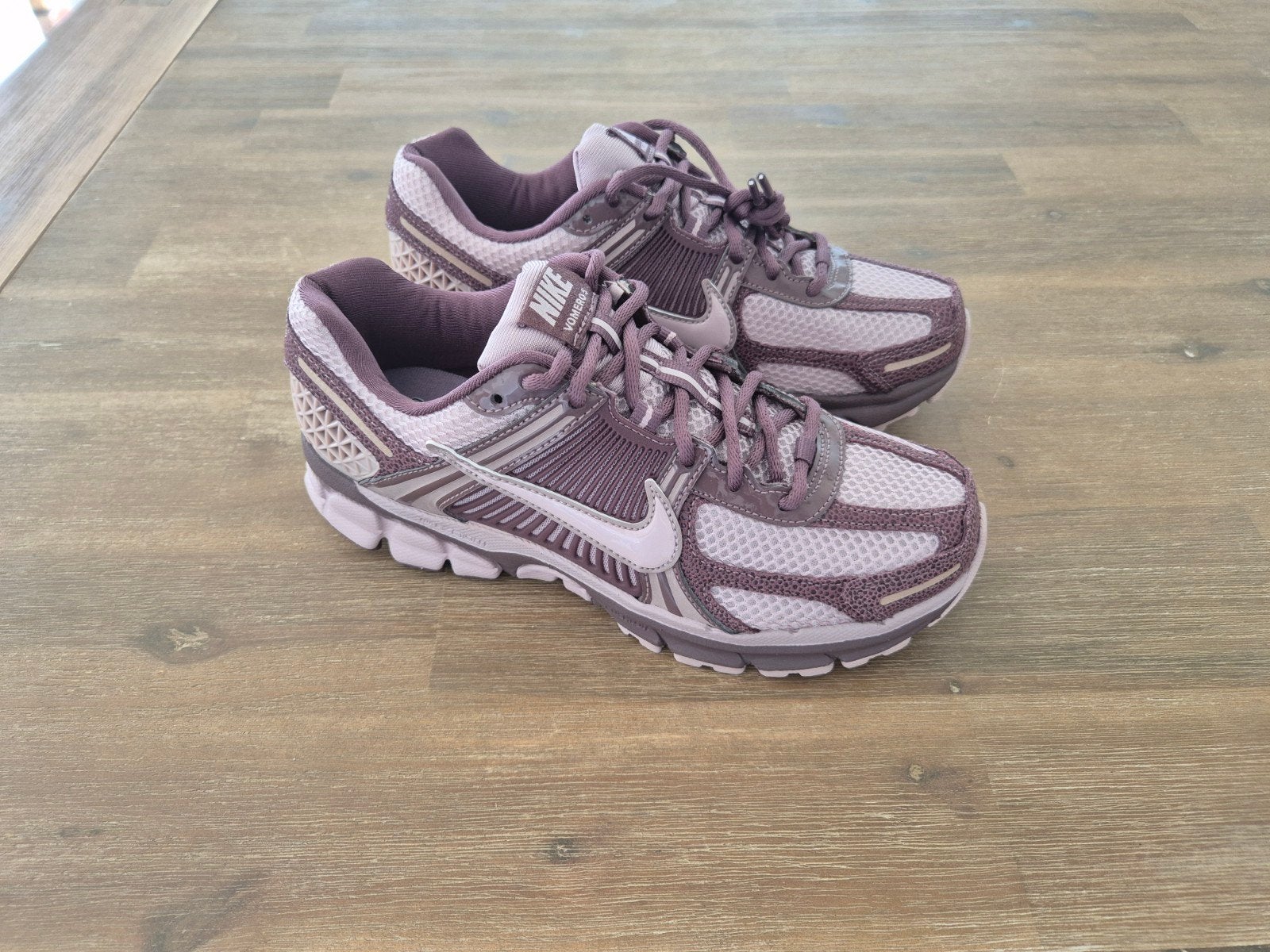 Nike Vomero 5 • Maat 39, Ophalen, Nieuw