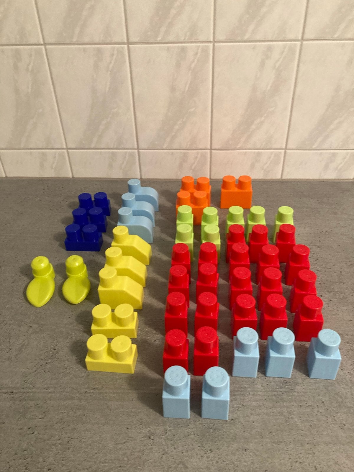 Abrick bouwblokken 48 stuks  in diverse kleuren, Ophalen of Verzenden, Gebruikt, Abrick