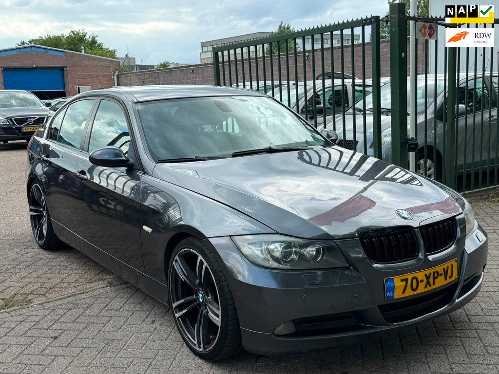 BMW 3-serie 318i High Executive Airco elektrische ramen cv o, Auto's, BMW, Achterwielaandrijving, 4 cilinders, 129 pk, Handgeschakeld