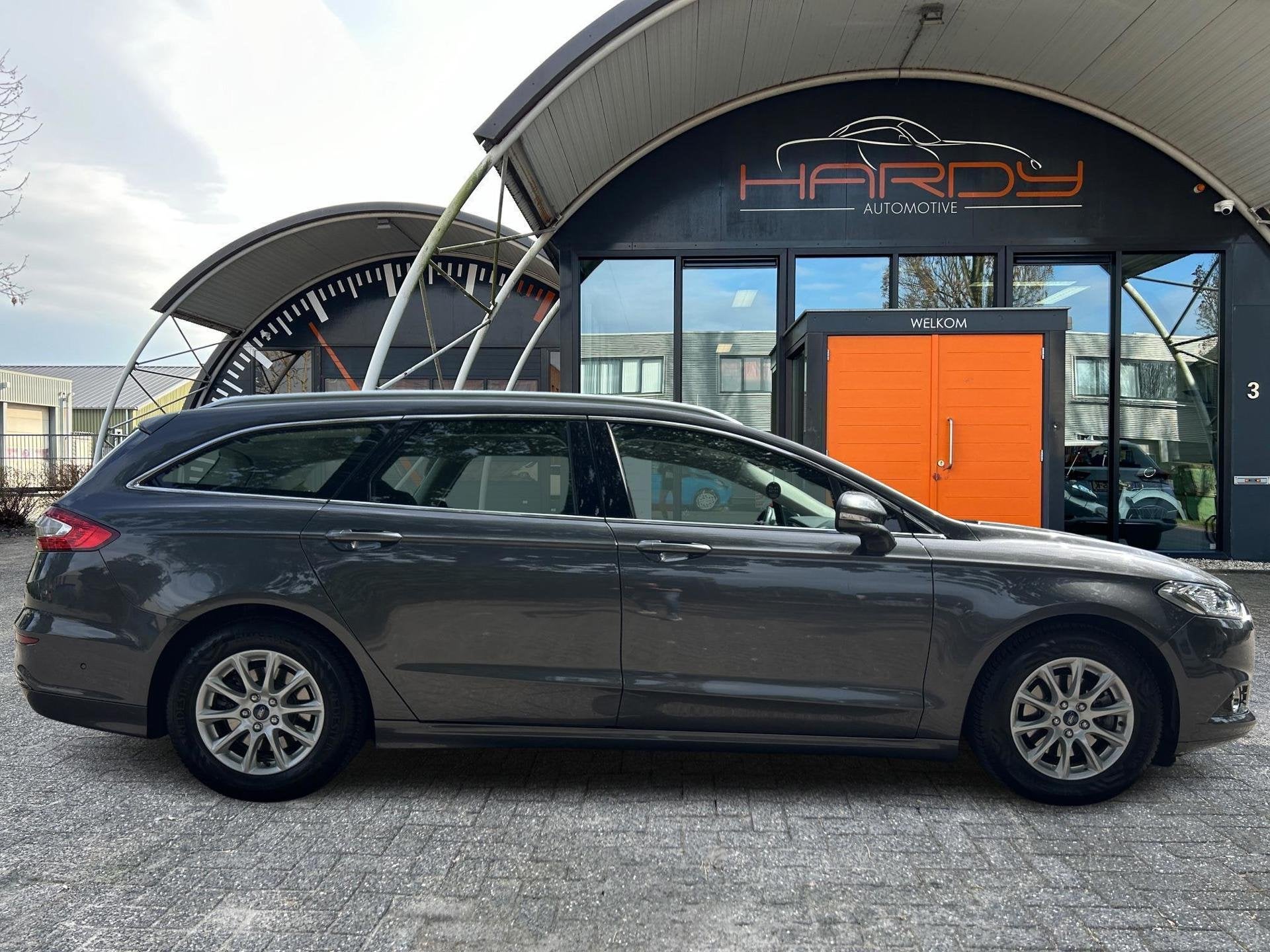 Ford Mondeo Wagon 1.5 Titanium Dealer onderhouden Trekhaak N, Voorwielaandrijving, Stof, 4 cilinders, Parkeersensor