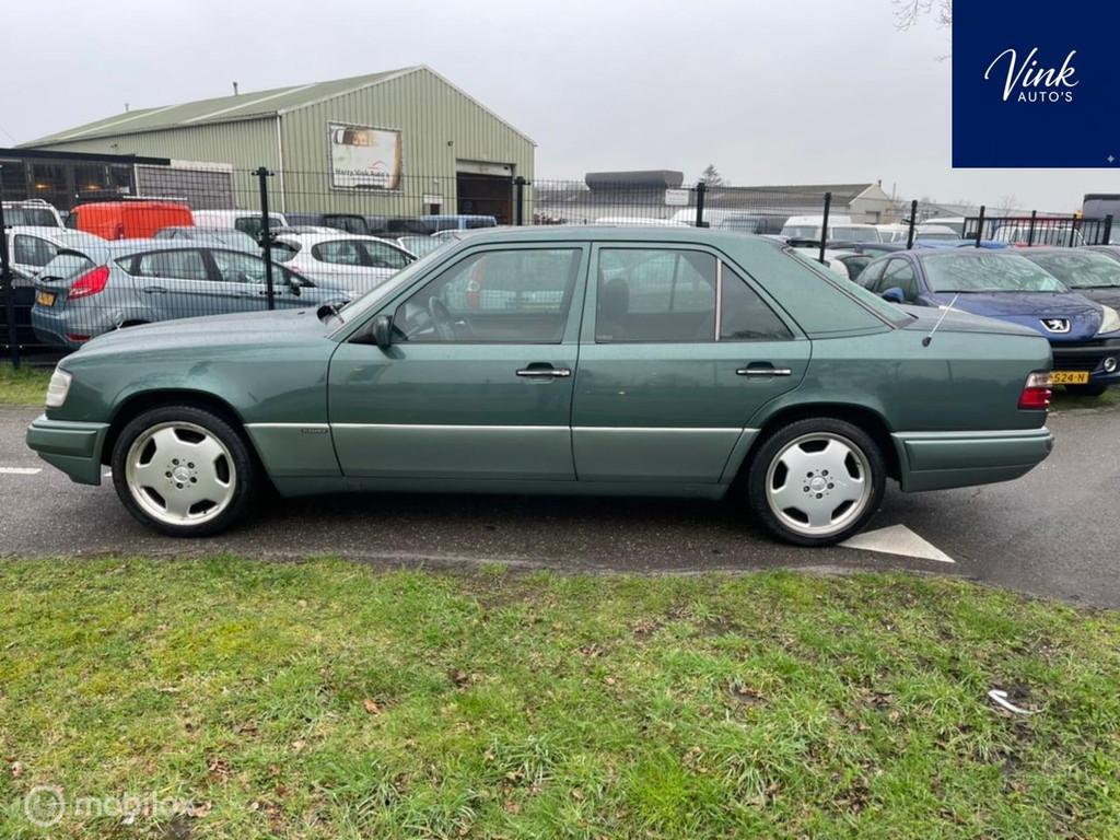 Mercedes-Benz E-klasse 220 Elegance | W124 | NL & NAP | 2e E, Auto's, Mercedes-Benz, Gebruikt, 150 pk, 4 stoelen, Origineel Nederlands