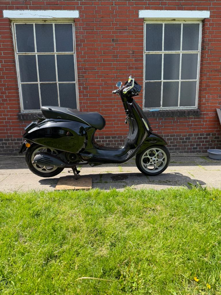 Vespa sprint 80cc 2017, Ophalen, Zo goed als nieuw, Benzine, Vespa S