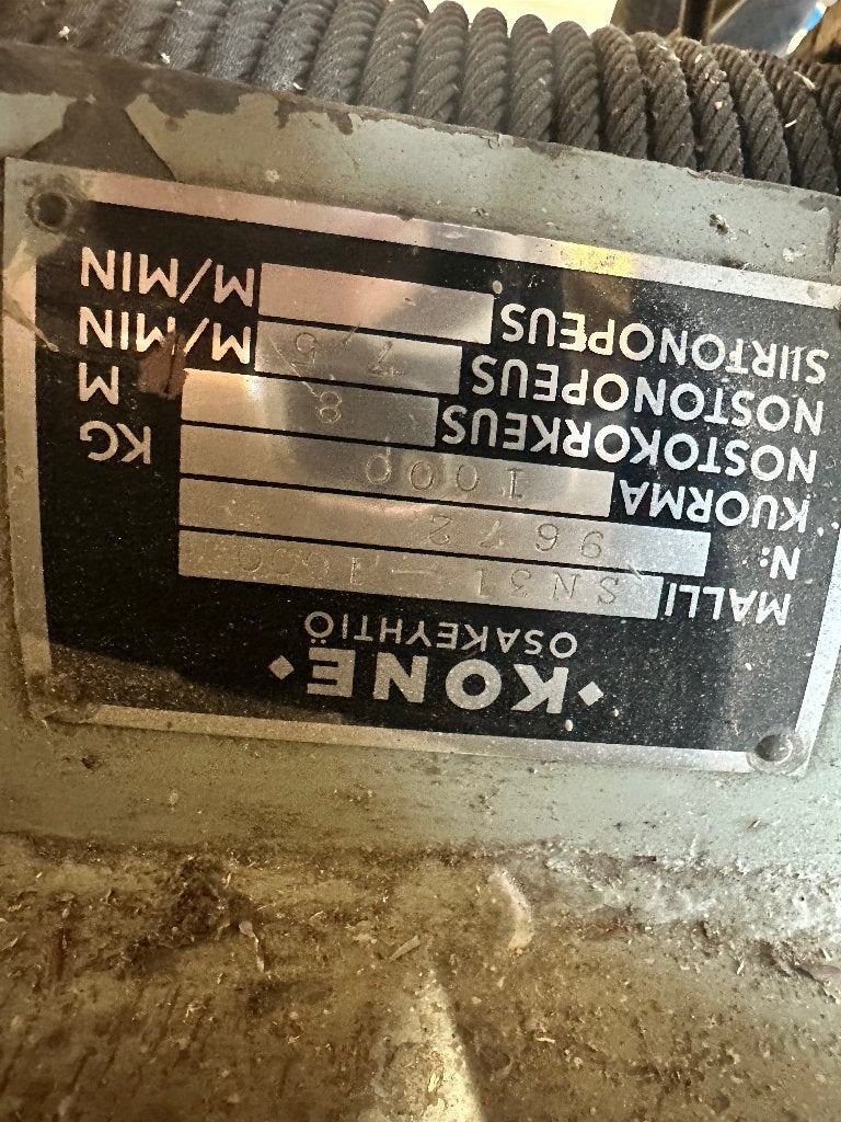 Kone Lier tot 1000kg 400V, Ophalen, Gebruikt, Elektrisch