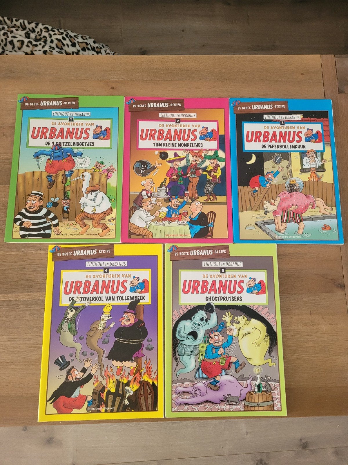 5 urbanus stripboeken, Boeken, Stripboeken, Meerdere stripboeken, Ophalen of Verzenden, Gelezen, Urbanus