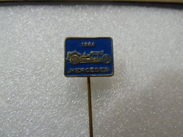 Vintage Mercedes 1908 Speldje - Klassieke Auto Pin, Ophalen of Verzenden, Gebruikt, Transport, Speldje of Pin