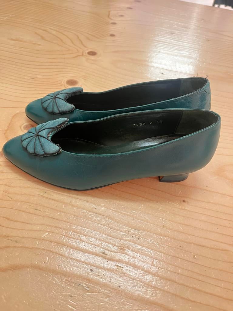Bally Groene Leren Hakken - Maat 38, Kleding | Dames, Schoenen, Ophalen of Verzenden, Zo goed als nieuw, Groen, Pumps