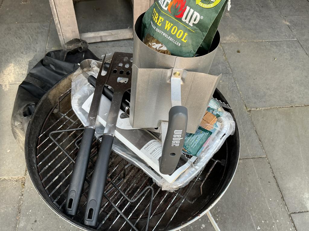 Weber barbecue met hoes en accessoires, Ophalen of Verzenden, Gebruikt