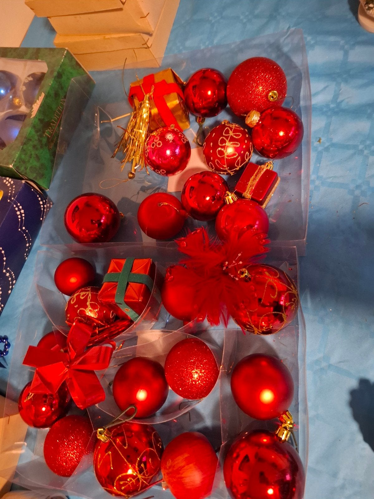 set van rode kerst ballen enz, Ophalen of Verzenden, Zo goed als nieuw