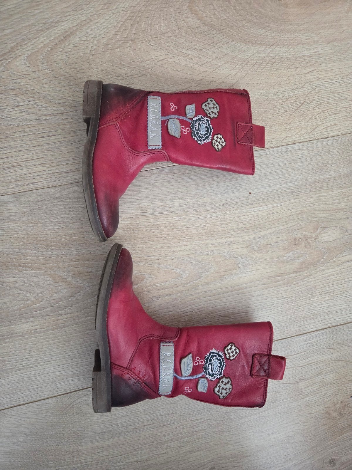 Rode leren kinderlaarzen met bloemen, Ophalen, Gebruikt, Onbekend, Meisje