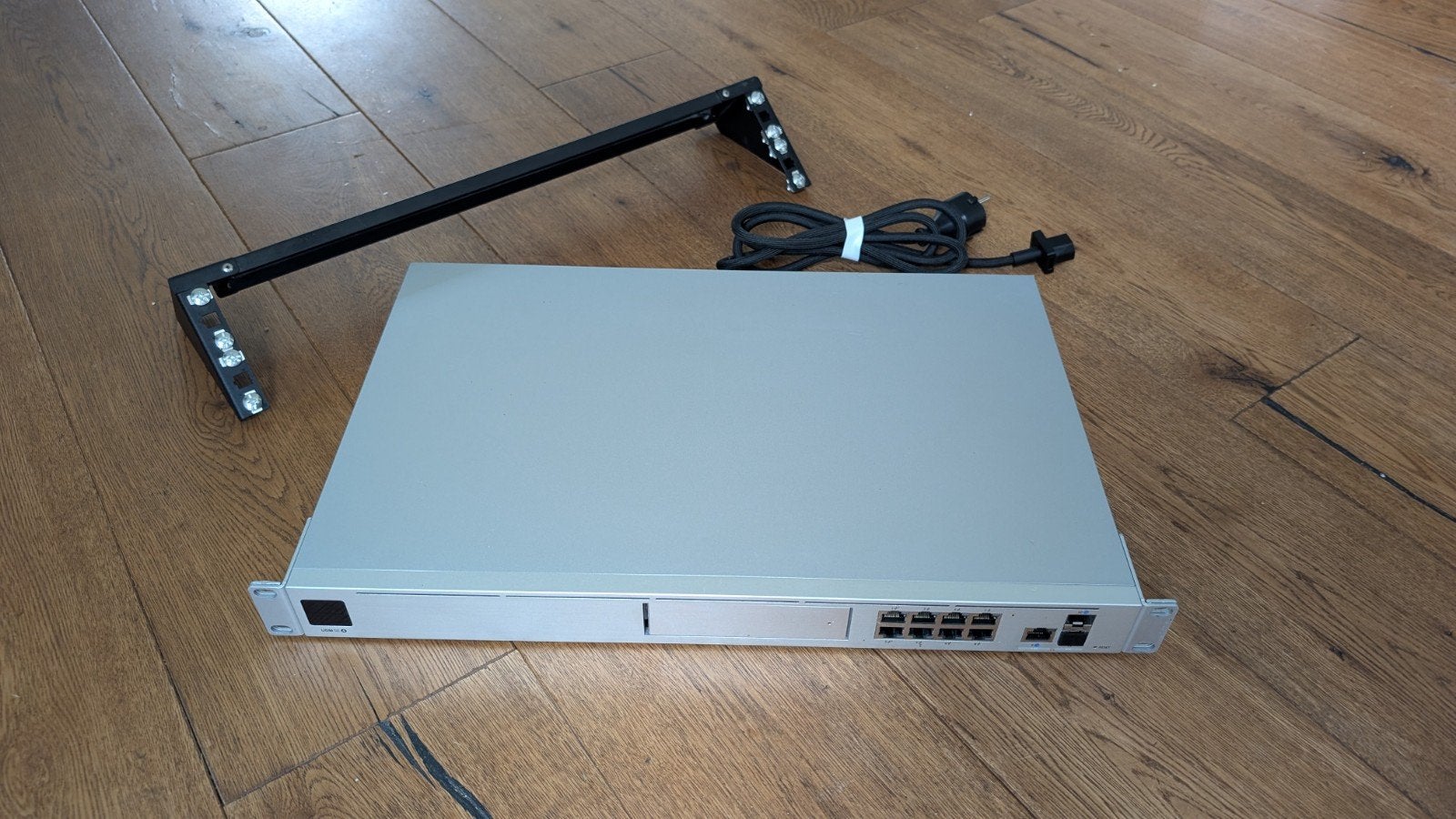 Unifi Dream Machine SE, Computers en Software, Routers en Modems, Ophalen of Verzenden, Zo goed als nieuw, Router, Ubiquiti UniFi