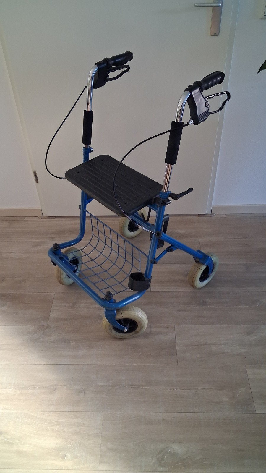 Rollator gebruikt maar in goede staat., Ophalen, Opvouwbaar, Gebruikt
