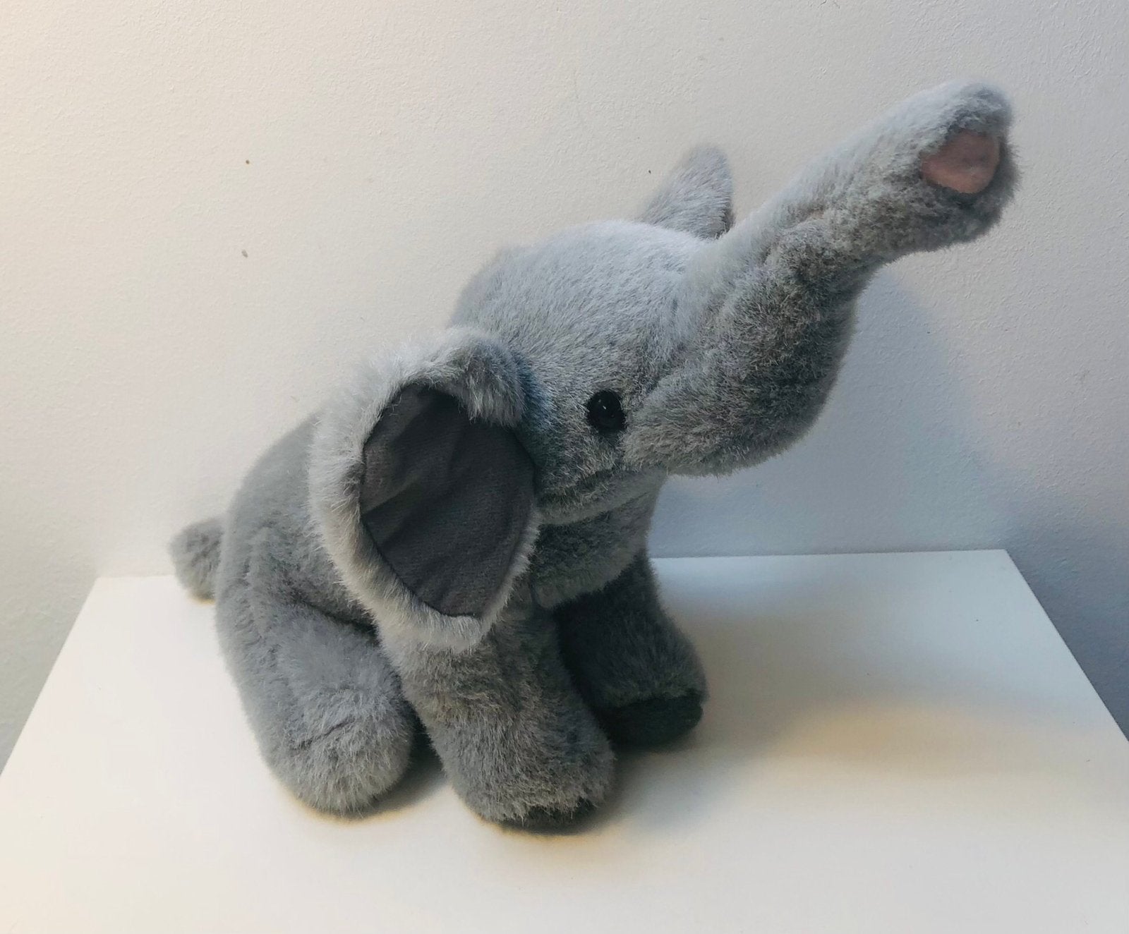 Grijze knuffel oliifant, pluche olifant, zo goed als nieuw, Kinderen en Baby's, Speelgoed | Knuffels en Pluche, Ophalen of Verzenden