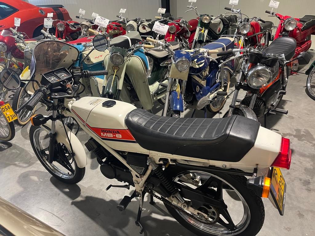 Honda MB8 met NL kenteken met 14.000km, Fietsen en Brommers, Ophalen, Zo goed als nieuw