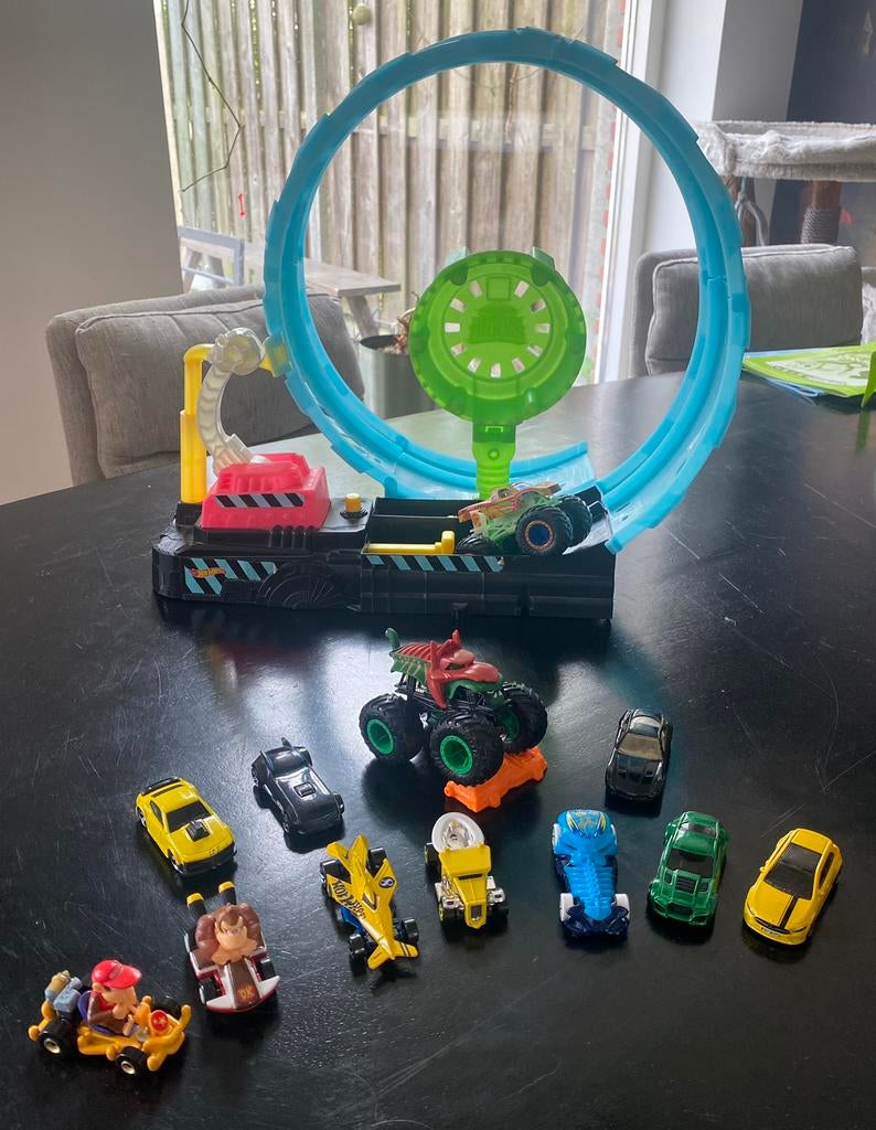Hot Wheels Glow in the Dark baan, Kinderen en Baby's, Speelgoed | Racebanen, Ophalen, Hot Wheels, Handmatig, Racebaan