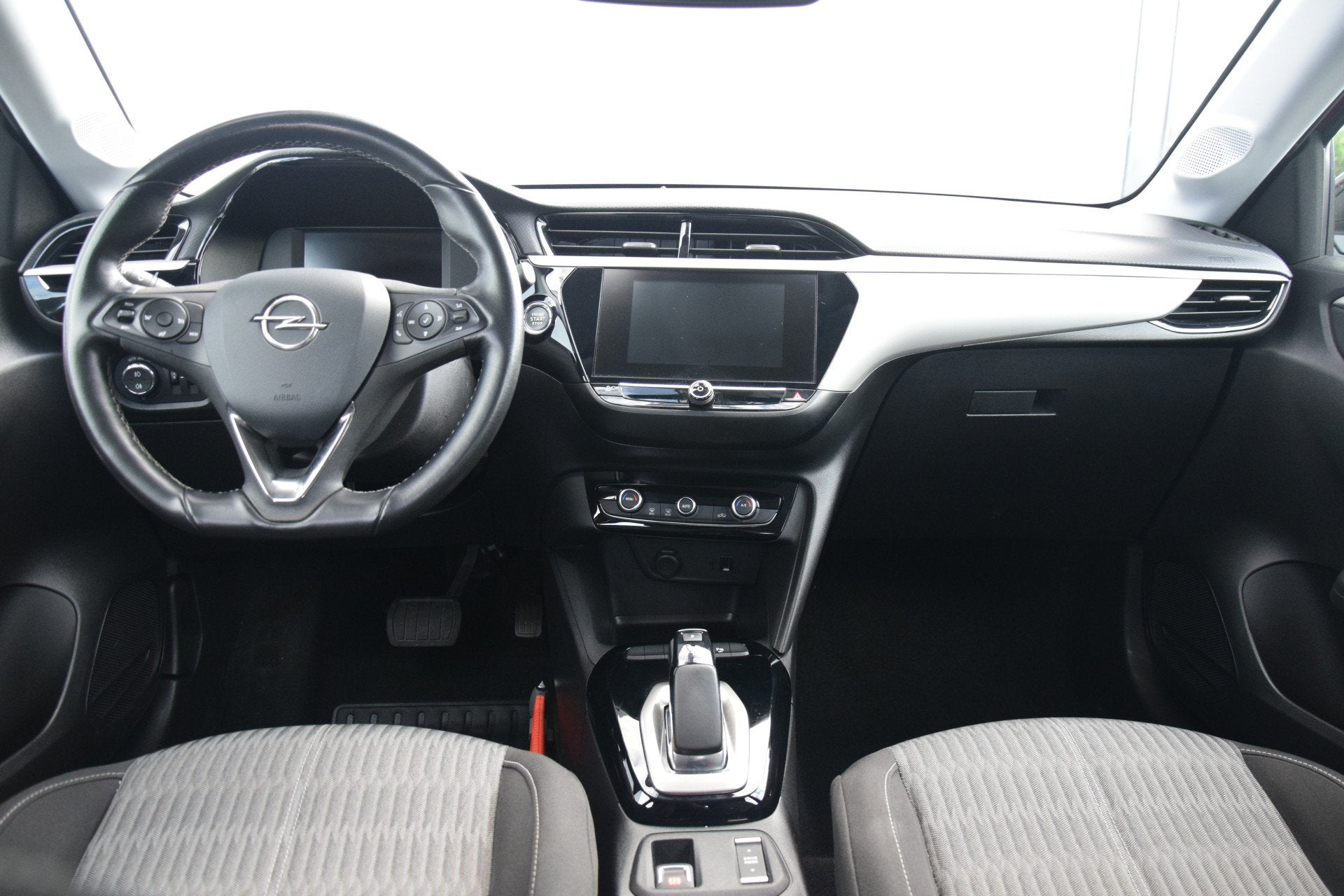Opel CORSA-E Edition 50 kWh Ecc Cruise Audio/Dab/Carplay Pdc, Auto's, Dealer onderhouden, Stof, Gebruikt, Zwart