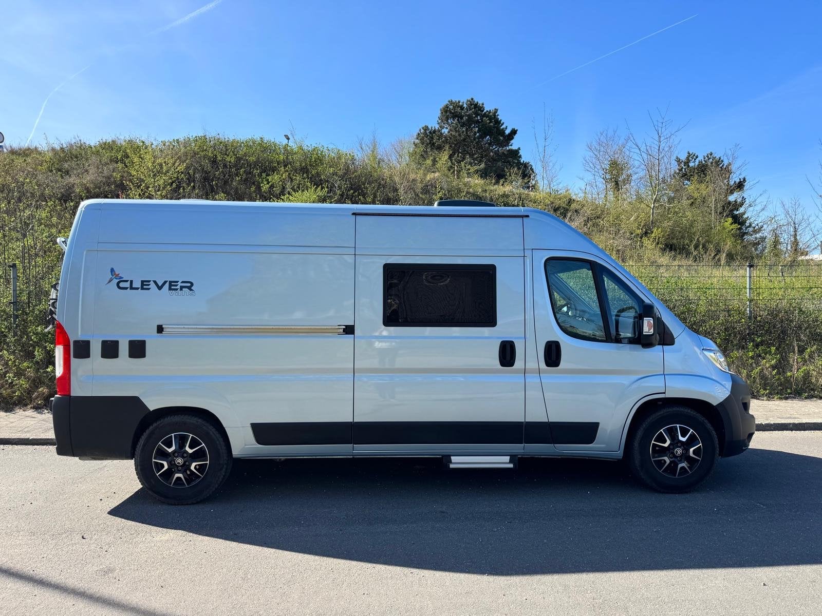 Campers huren, Camper verhuur 071