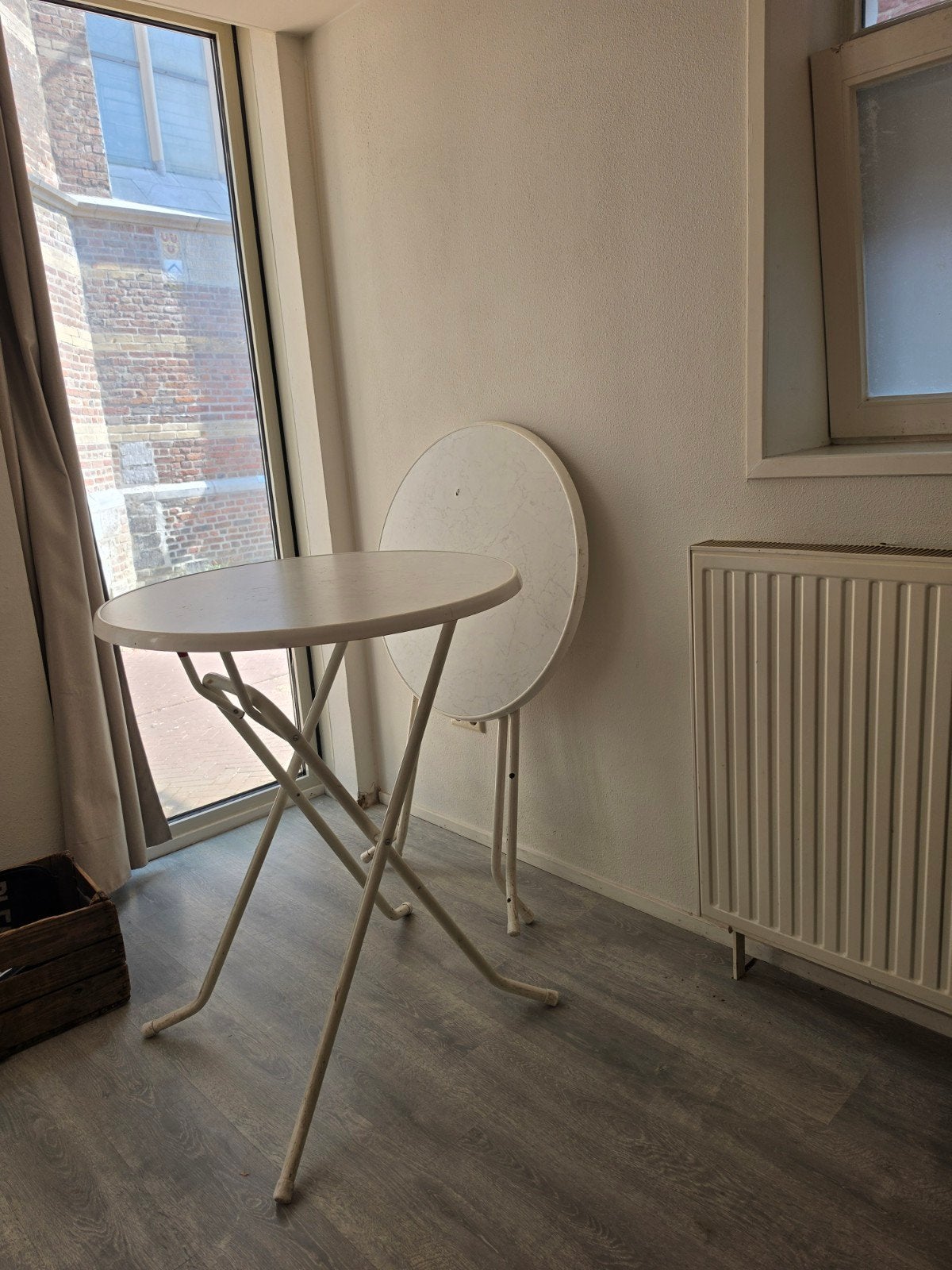 2x Ronde klaptafel met marmerlook blad, Ophalen of Verzenden, Gebruikt