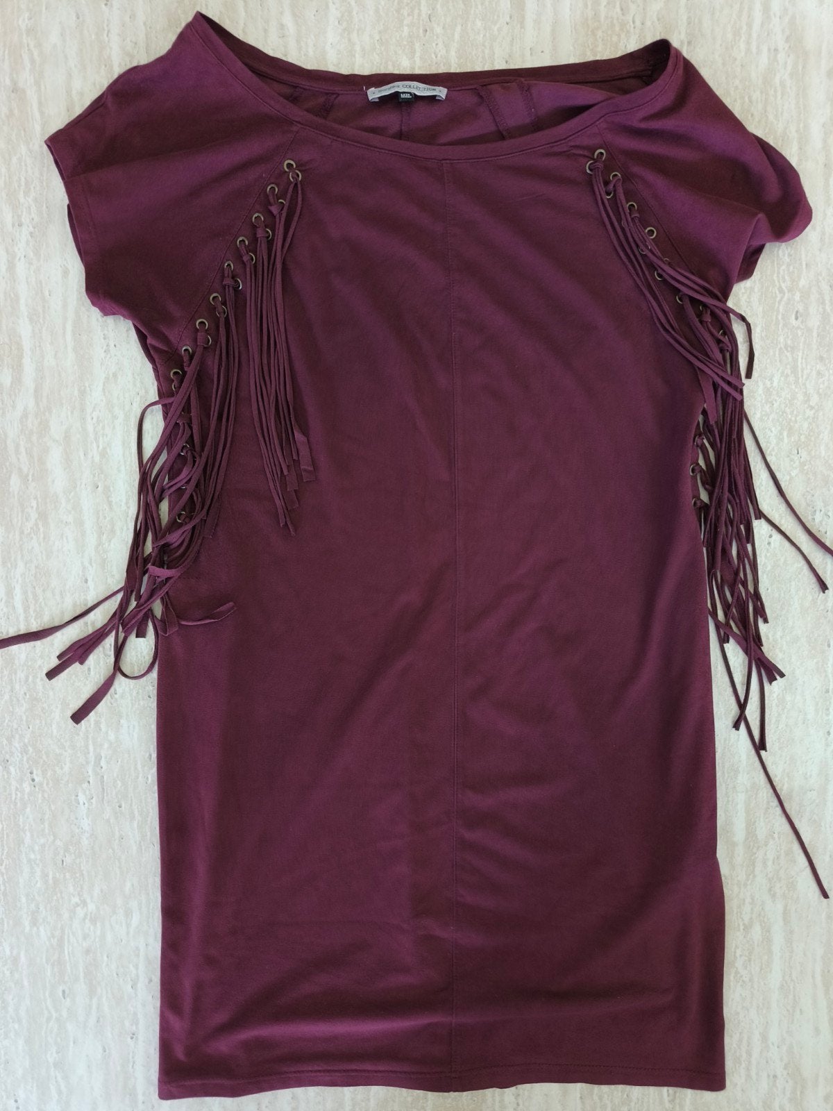 Bershka jurk met franjes - Maat M, Kleding | Dames, Jurken, Maat 38/40 (M), Zo goed als nieuw, Boven de knie, Rood