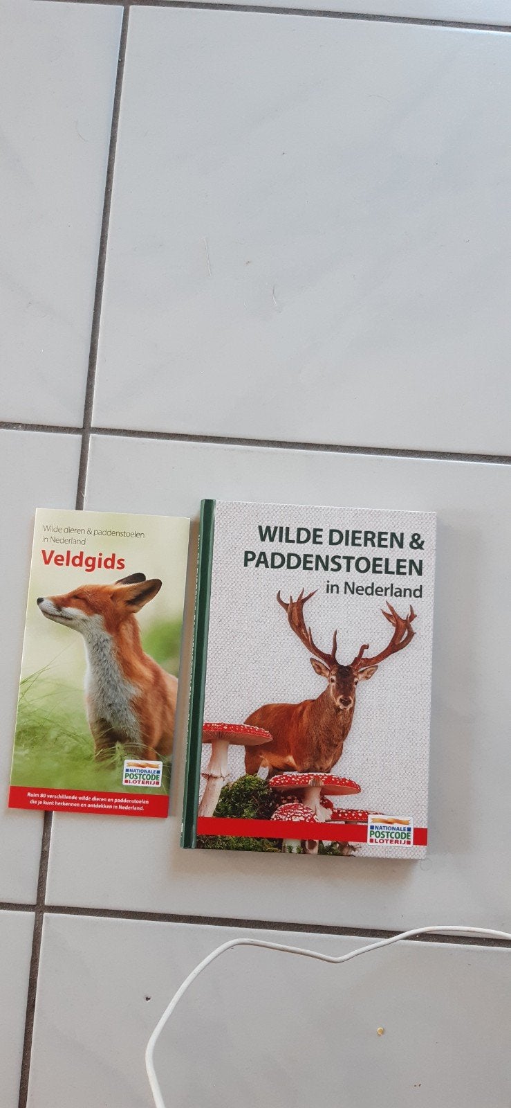 Veldgids Wilde dieren en Paddestoelen, Ophalen of Verzenden, Nieuw, Overige onderwerpen, Postcodeloterij