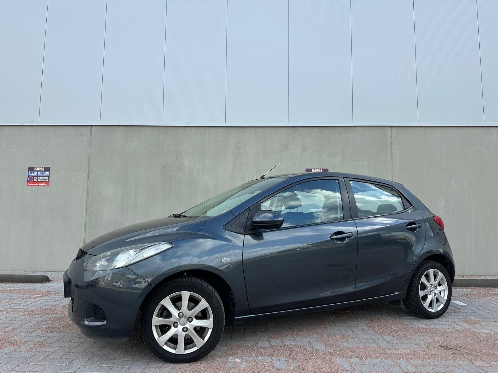 Mazda 2 1.3 Airco, Elec.Pakket, Lmv! (bj 2010), Voorwielaandrijving, Stof, Gebruikt, Zwart