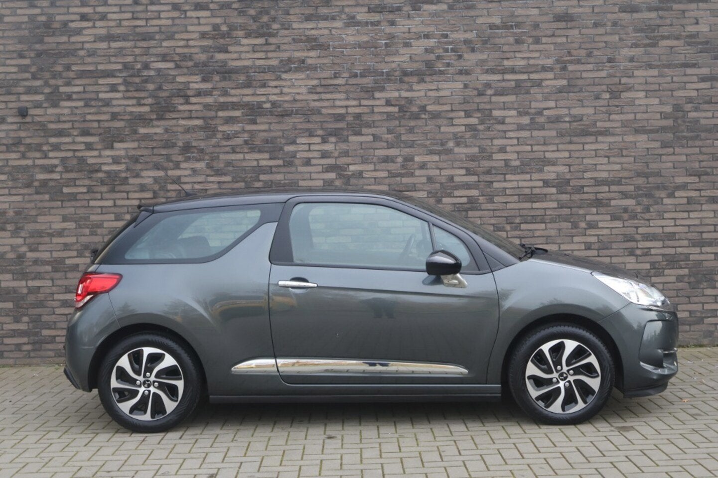DS 3 1.2 | Cruise | Trekhaak | Camera | Navigatie, Auto's, DS, Voorwielaandrijving, Gebruikt, 1199 cc, 82 pk