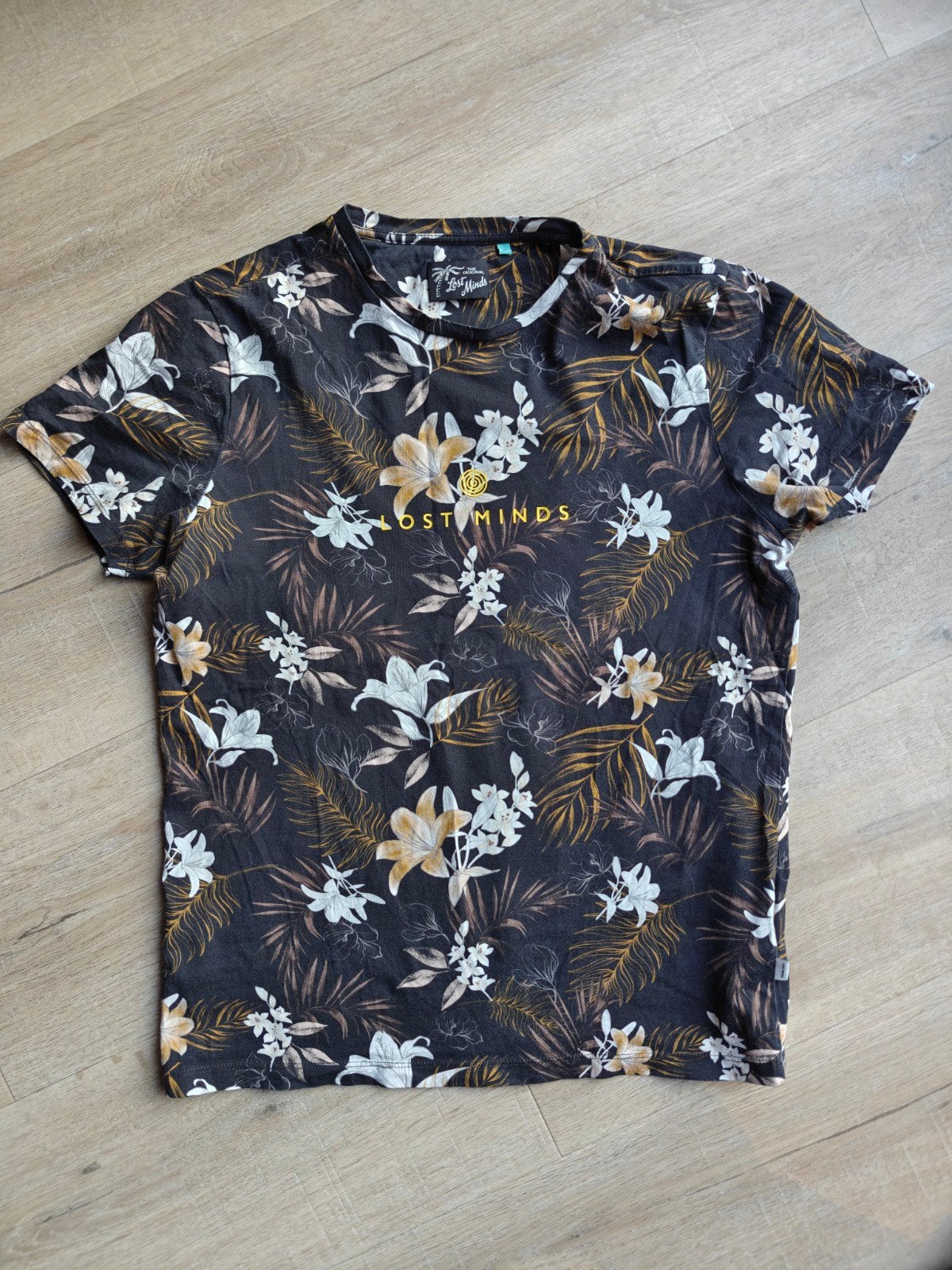 T-shirt Lost Minds maat M, Kleding | Heren, T-shirts, Ophalen of Verzenden, Gedragen