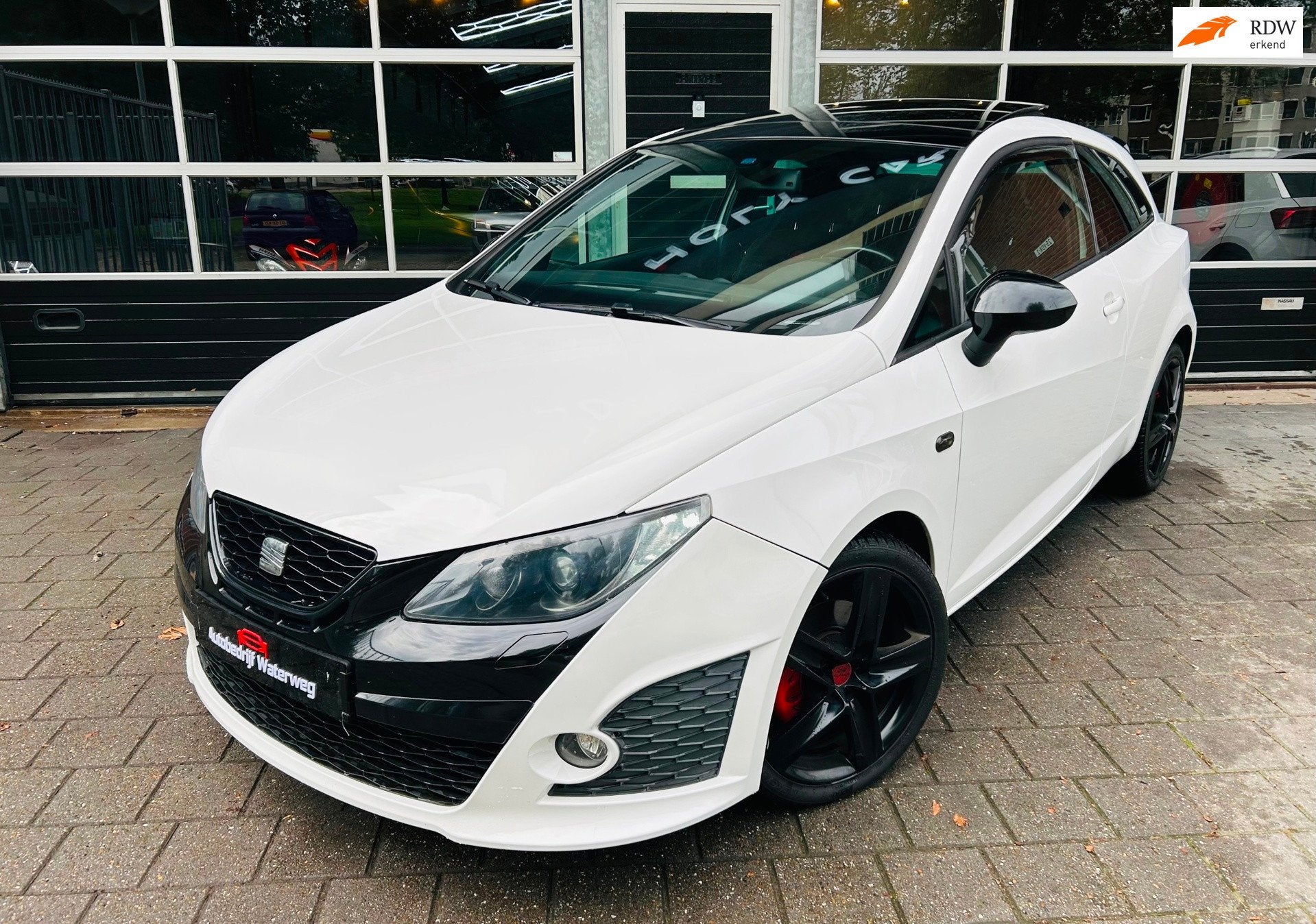 Seat Ibiza SC 1.4 TSI |DSG|Cupra|Bocanegra|Pano|Carplay, Auto's, Euro 5, Stof, Gebruikt, Zwart