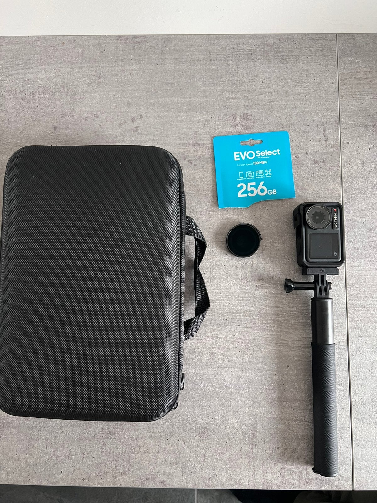 DJI Osmo Action 4 + accessoires – 256GB SD-kaart, Ophalen of Verzenden, Zo goed als nieuw, Overige merken
