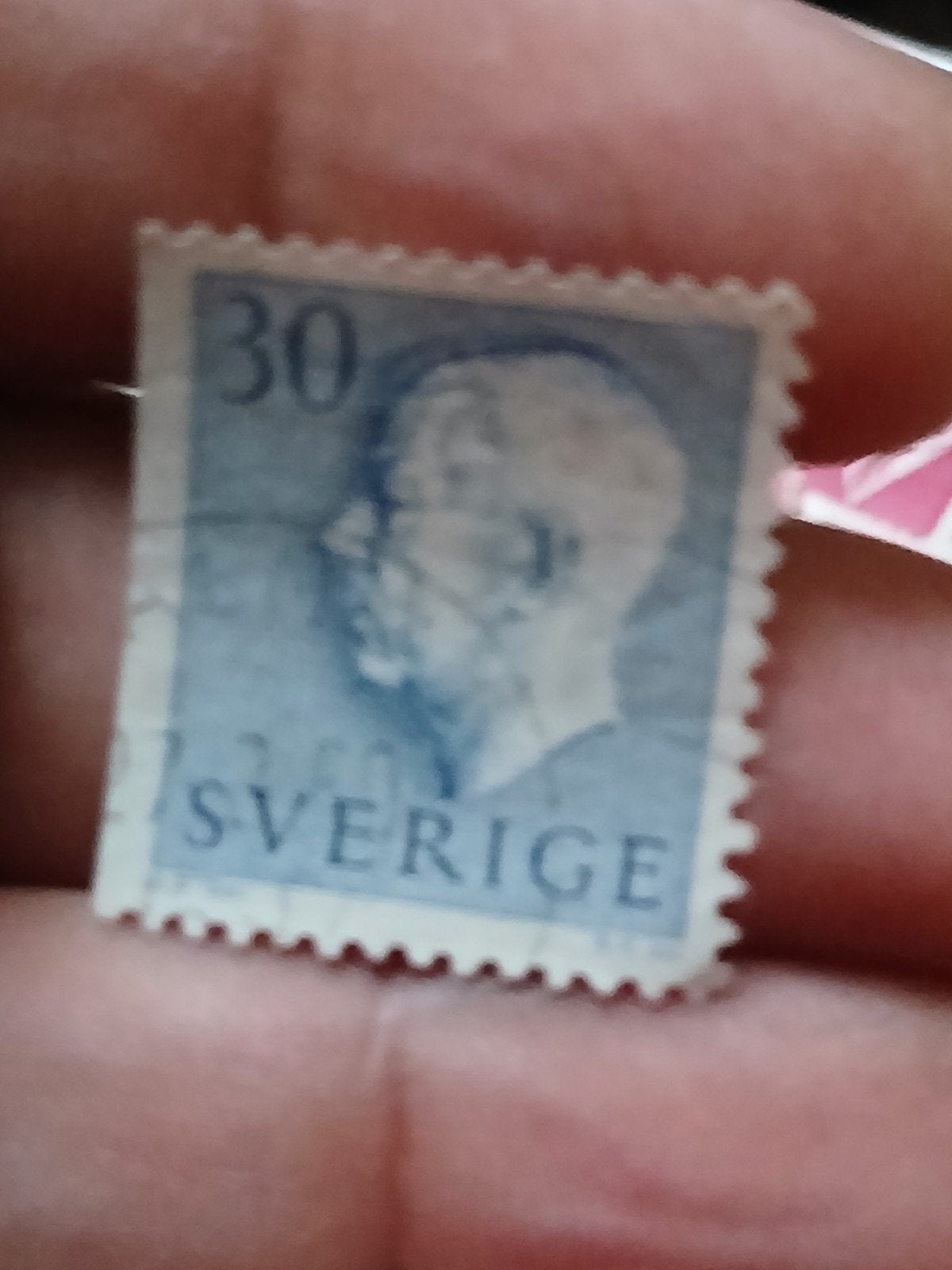 Zeldzame Zweedse postzegel 30 öre met Koning Gustav V, Postzegels en Munten, Ophalen of Verzenden