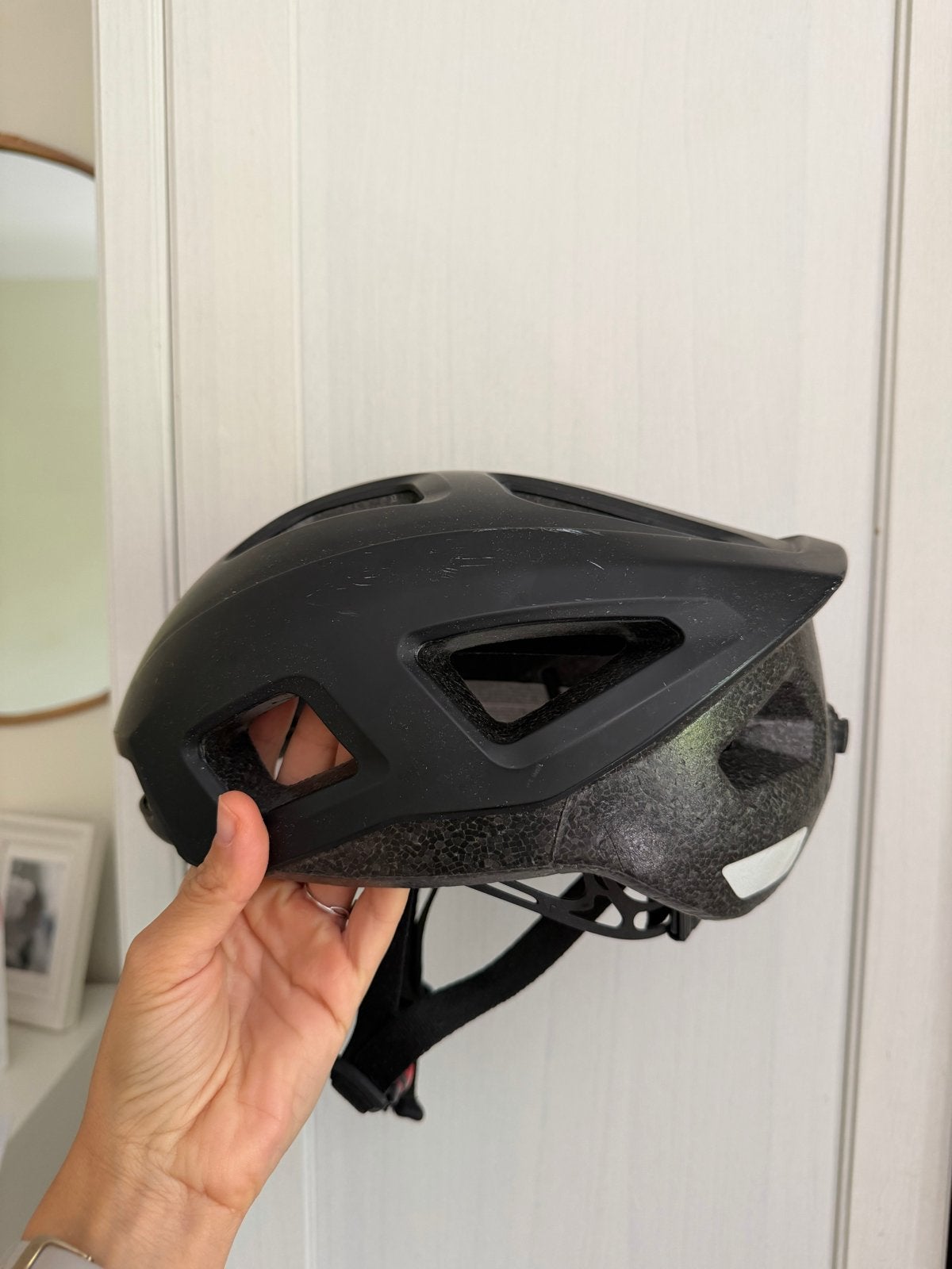B'Twin Fietshelm 55-59cm Zwart, Fietsen en Brommers, Fietsaccessoires | Fietshelmen, Ophalen of Verzenden, Gebruikt, S, Heer of Dame