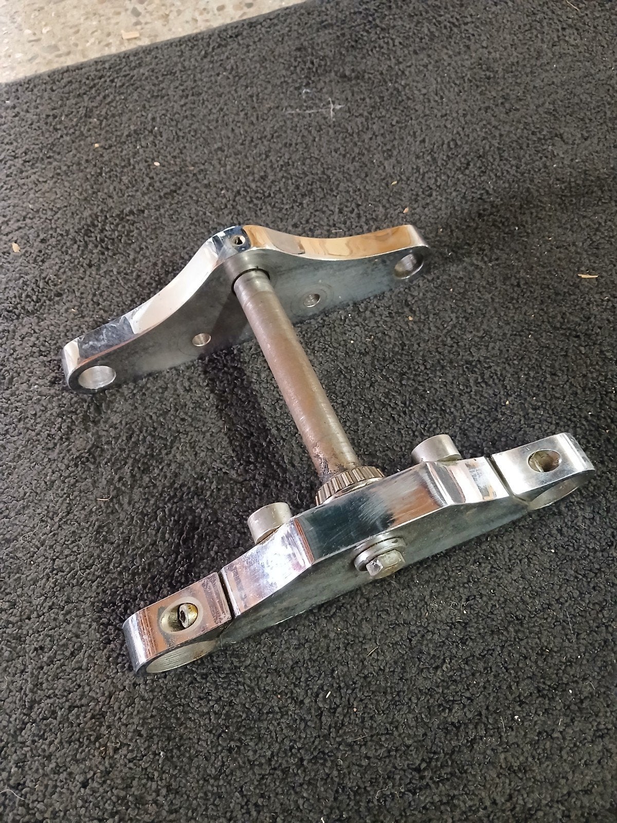 Harley-Davidson Dyna kroonplaten, Motoren, Ophalen
