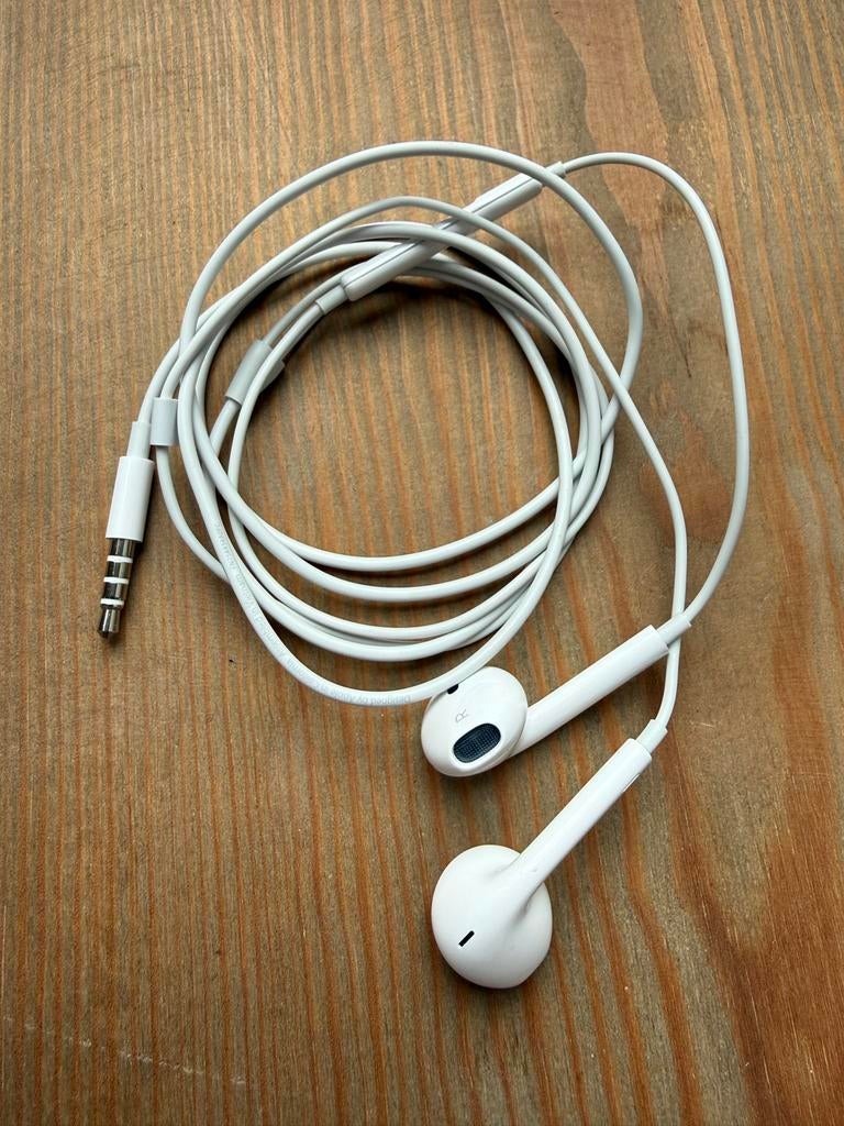 Apple EarPods met draad (3.5mm jack), Ophalen of Verzenden, Gebruikt