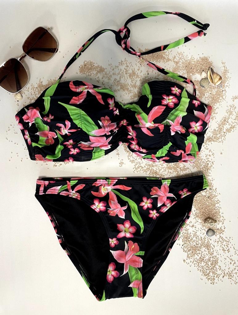 Beachwave bikini top Type zwart met bloemen, Kleding | Dames, Badmode en Zwemkleding, Ophalen of Verzenden, Nieuw, Zwart, Bikini