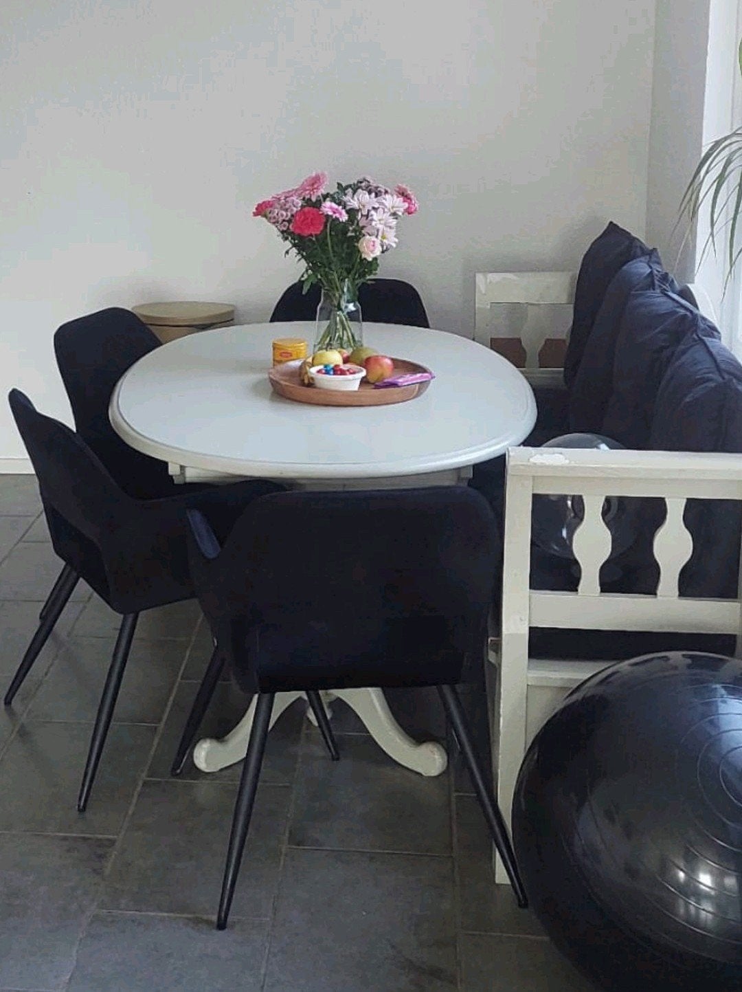 eetkamerset drie stoelen eetbank eettafel kussens s, Ophalen, Gebruikt, 200 cm of meer, 50 tot 100 cm