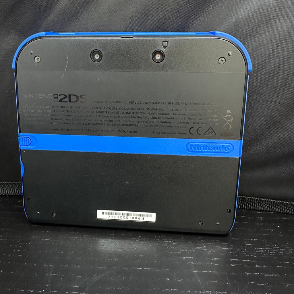 Nintendo 2DS Blauw/Zwart Werkend + Oplader, 2DS, Ophalen of Verzenden, Zo goed als nieuw, H
