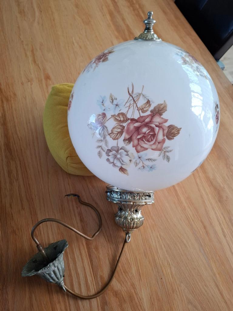 Vintage Hanglamp met Bloemmotief - Melkglas, Huis en Inrichting, Lampen | Hanglampen, Ophalen of Verzenden, Gebruikt, Glas, Vintage, Klassiek, Landelijk