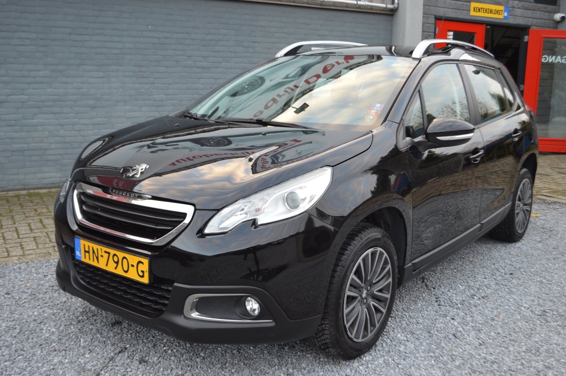Peugeot 2008 1.2 PureTech Active Airco | Navi | Panorama| Nw, Auto's, Stof, Gebruikt, Euro 6, 1270 kg