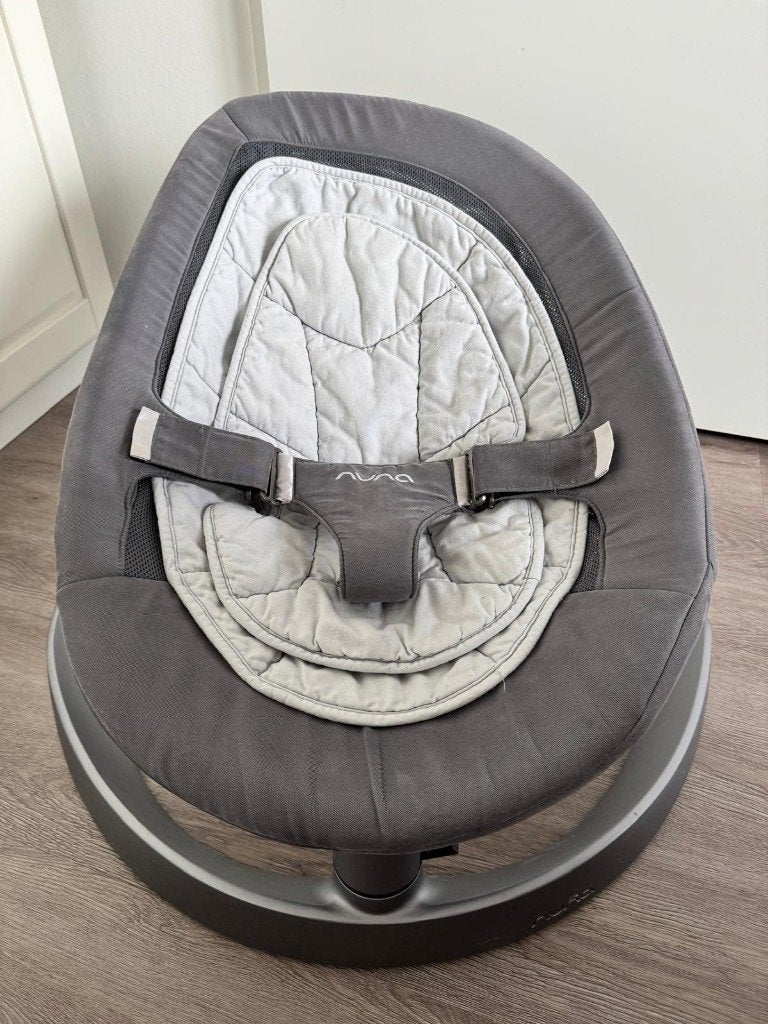 Nuna leaf baby wipstoel / schommelstoel, Schommelstoel, Ophalen, Overige merken, Met gordel(s) of riempje(s)